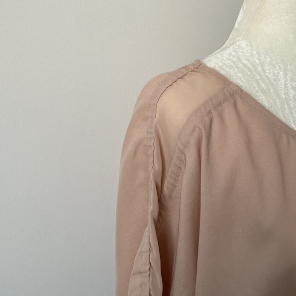 Ann Taylor With Sheer Ruched Tie Sleeves - Picture 3 of 7